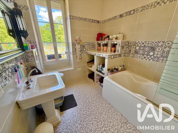 Maison à vendre 5 pièces 120 m² Cosne-Cours-sur-Loire