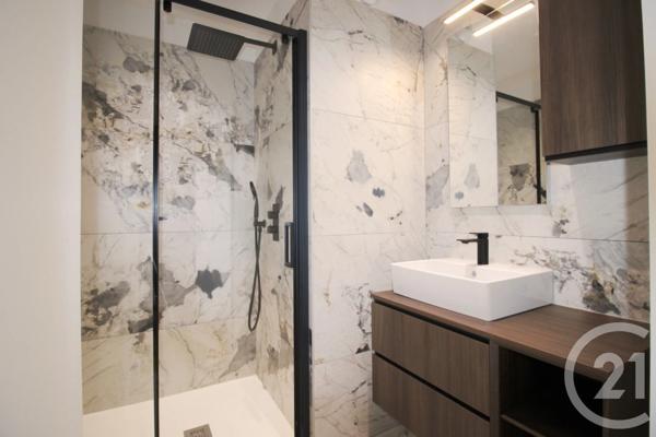 Appartement T3 à vendre  3 pièces - 89,90 m 2   CASTRIES  - 34