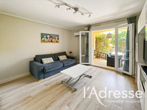 Studio Saint-Cyr-Sur-Mer en Rez-de-jardin