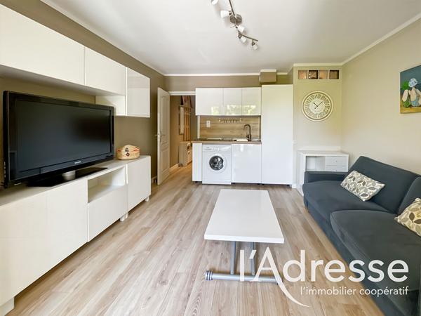 Studio Saint-Cyr-Sur-Mer en Rez-de-jardin