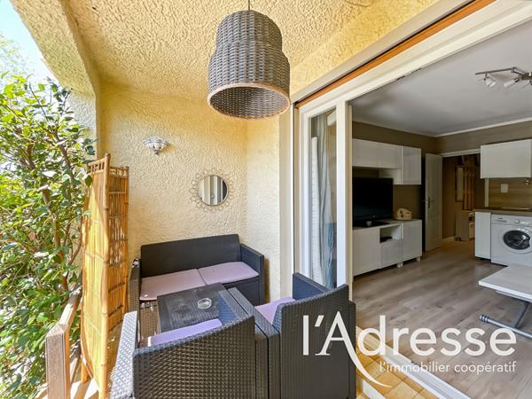 Studio Saint-Cyr-Sur-Mer en Rez-de-jardin