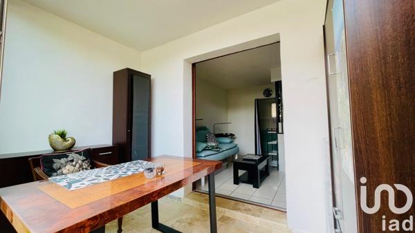 Appartement 2 pièces de 25 m² à La Londe-les-Maures (83250)