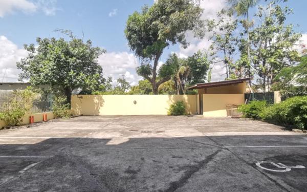 Appartement à louer    1 pièce •  Sinnamary