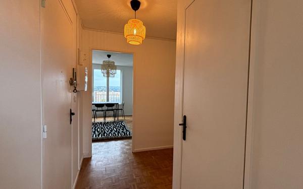 Appartement à louer    4 pièces •  Limoges