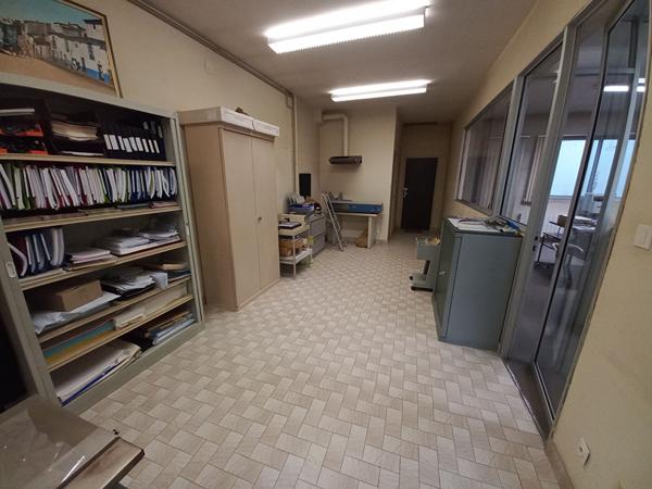 Location bureau Moissac - 95 m² - 730 €/mois