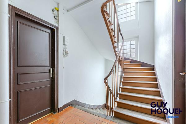 Appartement 2 pièces entièrement rénové avec grenier et cave à Corbeil Essonnes