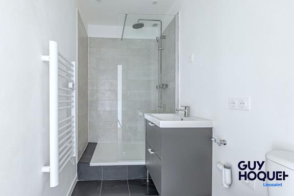 Appartement 2 pièces entièrement rénové avec grenier et cave à Corbeil Essonnes