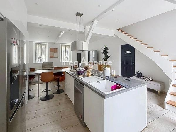 Maison à SENS, 89100 - 7 pièces 137m²