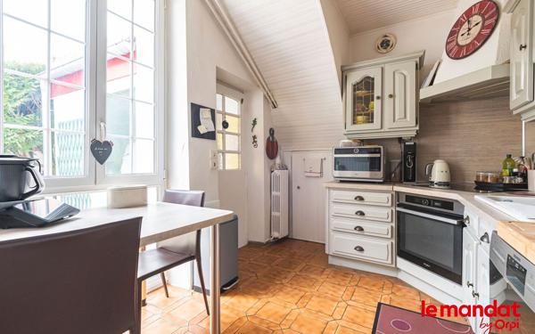 Maison à vendre    6 pièces • 148 m2 Fismes