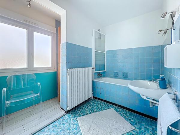 À Clouange, maison lumineuse de 127 m² avec jardin et garage