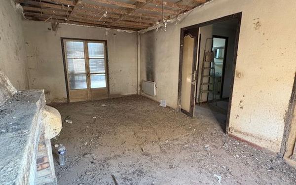 Immeuble à vendre    5 pièces • 99,68 m2 Saint-Laurent-du-Var