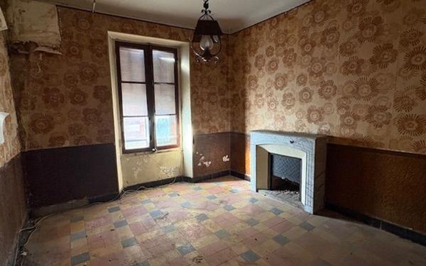 Immeuble à vendre    5 pièces • 99,68 m2 Saint-Laurent-du-Var