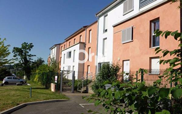 Appartement à louer    1 pièce •  Saint-Genis-Laval