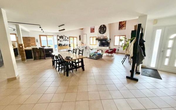 Maison à vendre    5 pièces •  Assérac