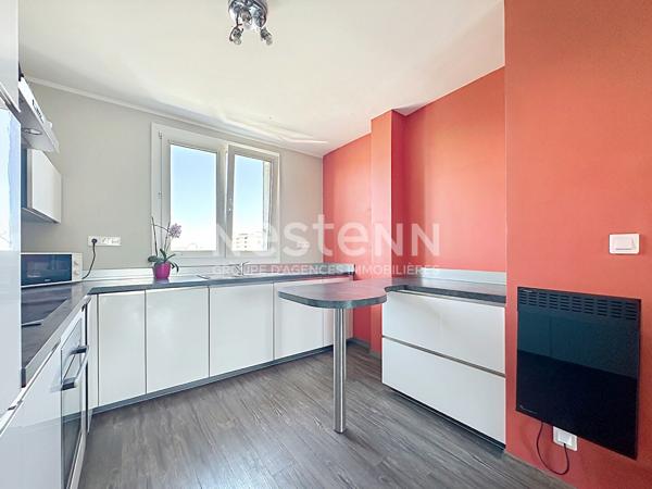 Appartement 3 pièces 2 chambres avec balcon, cave et garage - 69500 BRON