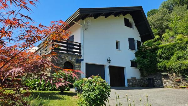 Maison d'architecte 8P 252 m² VALGELON-LA ROCHETTE (73110)