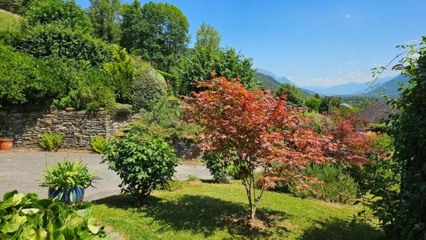 Maison d'architecte 8P 252 m² VALGELON-LA ROCHETTE (73110)