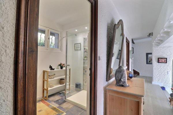 Maison d'architecte 8P 252 m² VALGELON-LA ROCHETTE (73110)