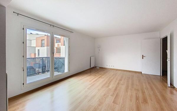 Appartement à vendre    4 pièces • 83,68 m2 Guyancourt