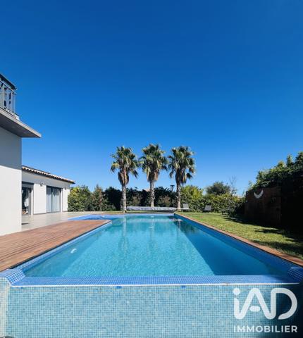 Maison (prestige) à vendre 8 pièces 210 m² Latour-Bas-Elne