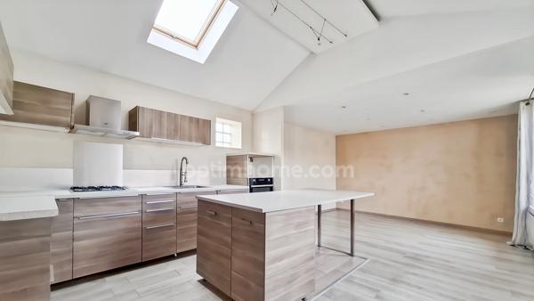 Appartement duplex indépendant à vendre à Vichy – 60 m² – 2 chambres – Aucun travaux