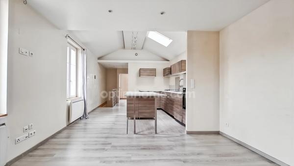 Appartement duplex indépendant à vendre à Vichy – 60 m² – 2 chambres – Aucun travaux