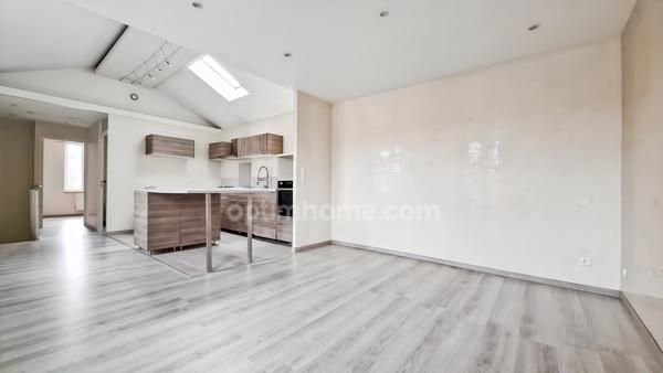 Appartement duplex indépendant à vendre à Vichy – 60 m² – 2 chambres – Aucun travaux