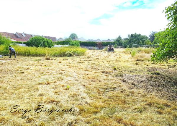 LIÉVIN – TERRAIN CONSTRUCTIBLE DE 3 200 M² AVEC 30 M DE FAÇADE