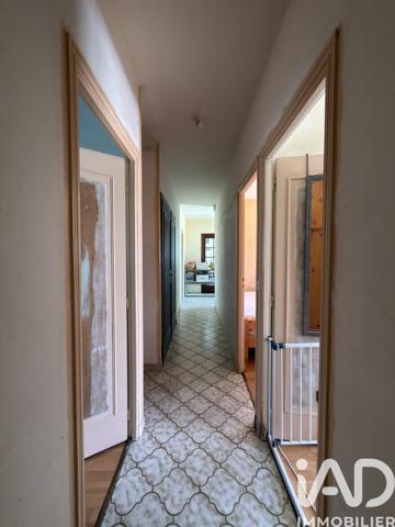 Maison à vendre 5 pièces 101 m² Saint-Yrieix-sur-Charente