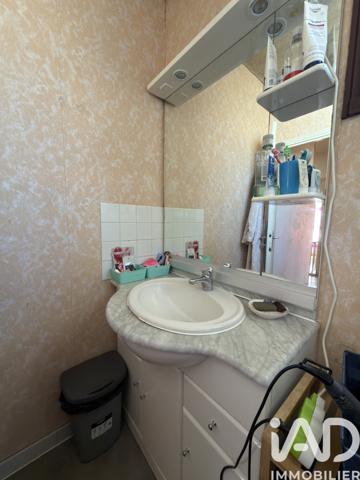 Maison à vendre 5 pièces 101 m² Saint-Yrieix-sur-Charente