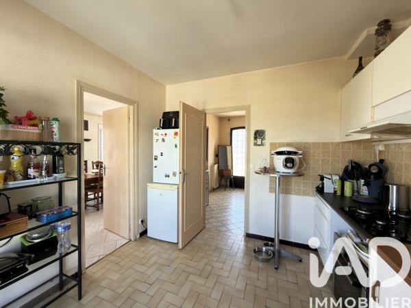 Maison à vendre 5 pièces 101 m² Saint-Yrieix-sur-Charente