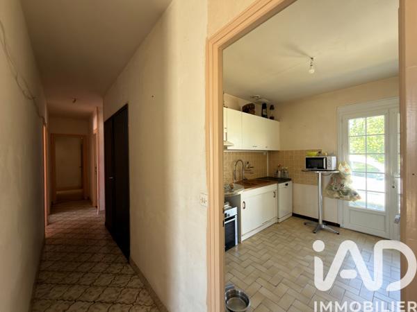 Maison à vendre 5 pièces 101 m² Saint-Yrieix-sur-Charente