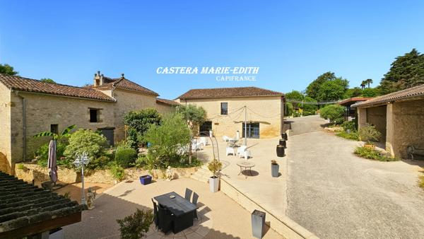 MAGNIFIQUE DOMAINE  à vendre 39 pièces AUCH (32)  sur 4,5 hectares