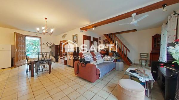 CHARMANTE MAISON À ENVIRON 800 M DE LA PLAGE — QUARTIER CALME ET RECHERCHÉ