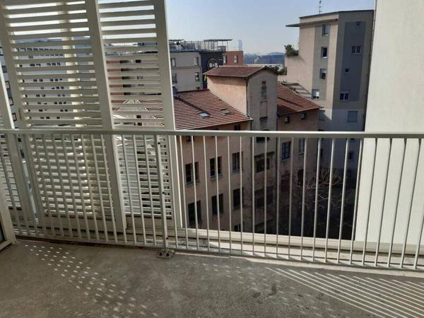 Appartement 2 pièces                                        - 69300 Caluire-et-Cuire Réf : 5554