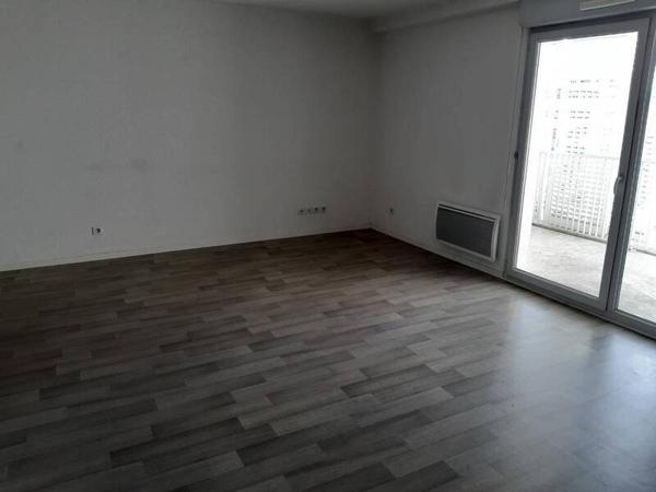 Appartement 2 pièces                                        - 69300 Caluire-et-Cuire Réf : 5554