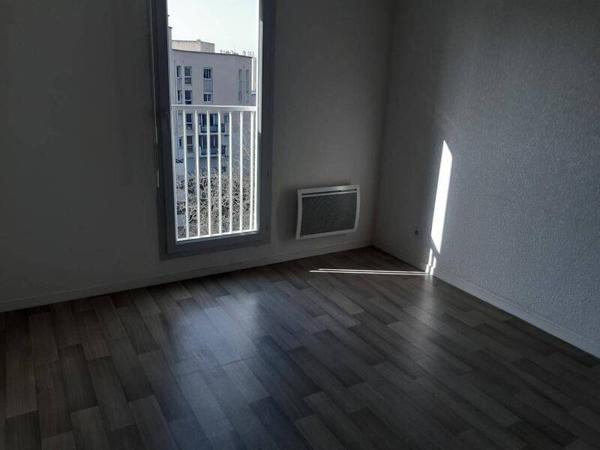 Appartement 2 pièces                                        - 69300 Caluire-et-Cuire Réf : 5554