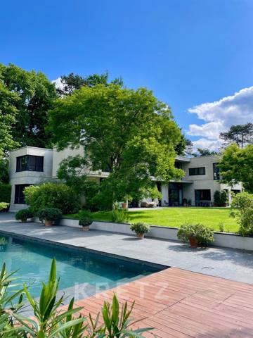 Villa contemporaine en béton banché