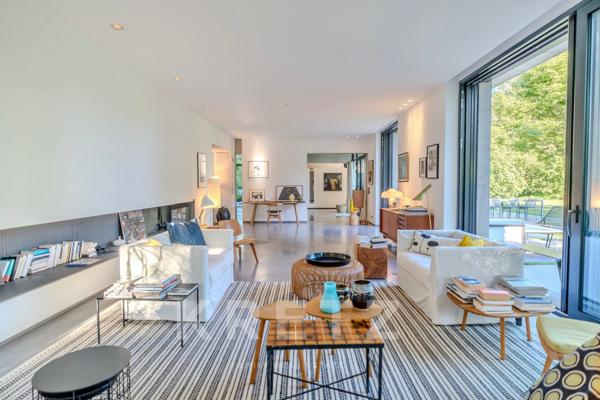 Villa contemporaine en béton banché