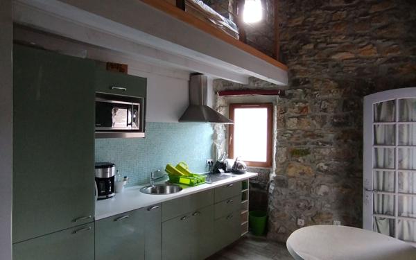 Maison à louer    5 pièces •  Lablachère