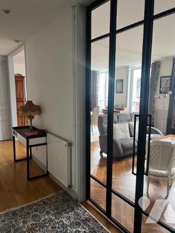 VANNES CENTRE VILLE - APPARTEMENT DE CARACTERE