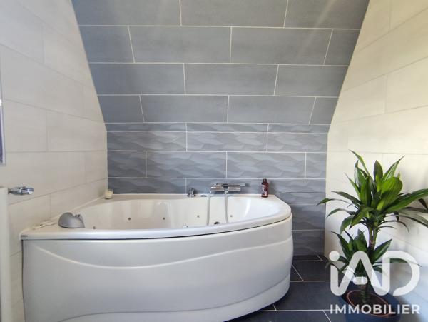 Maison à vendre 6 pièces 176 m² Fleury-les-Aubrais
