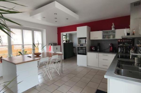 Vente - Maison 6 pièces 180 m 2 CHANGE (72560)