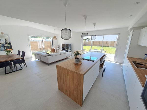 Vente maison Sallertaine : 415 000 € - AJP Immobilier Challans