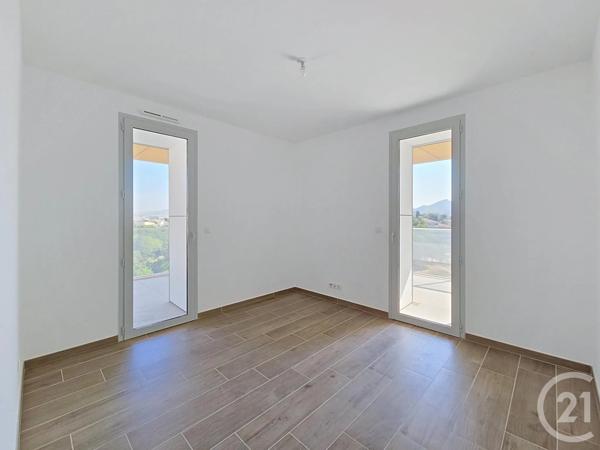 Appartement T3 à vendre  3 pièces - 55,40 m 2   MARSEILLE  - 13008