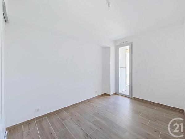 Appartement T3 à vendre  3 pièces - 55,40 m 2   MARSEILLE  - 13008