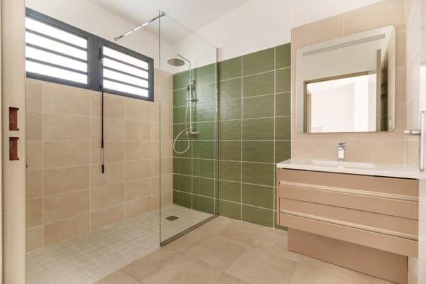 T2 - ETANG SALE LES HAUTS