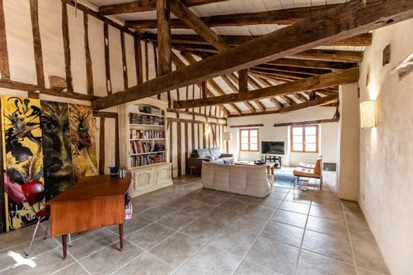 Maison à louer |  Beaumont-de-Lomagne |  3 pièces | 177 m²