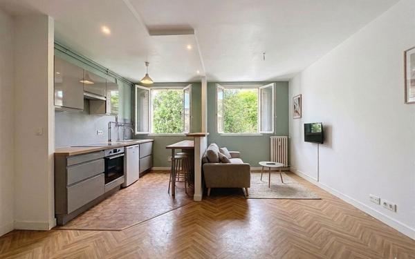 Appartement à vendre    3 pièces • 49,25 m2 Villeurbanne