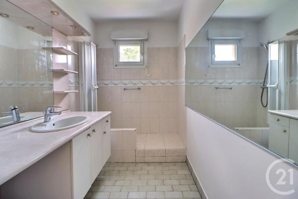 Appartement F3 à vendre  3 pièces - 66,85 m2 AULNAY SOUS BOIS - 93